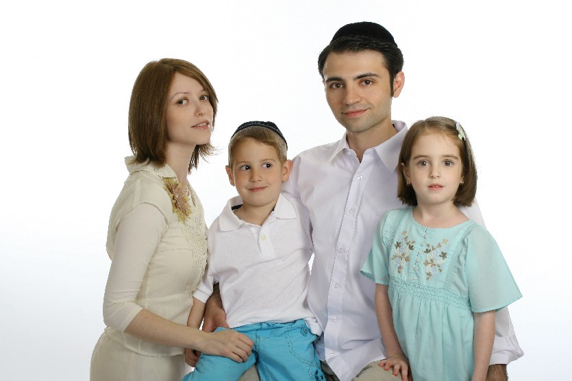 Sofia and Isroel with kids